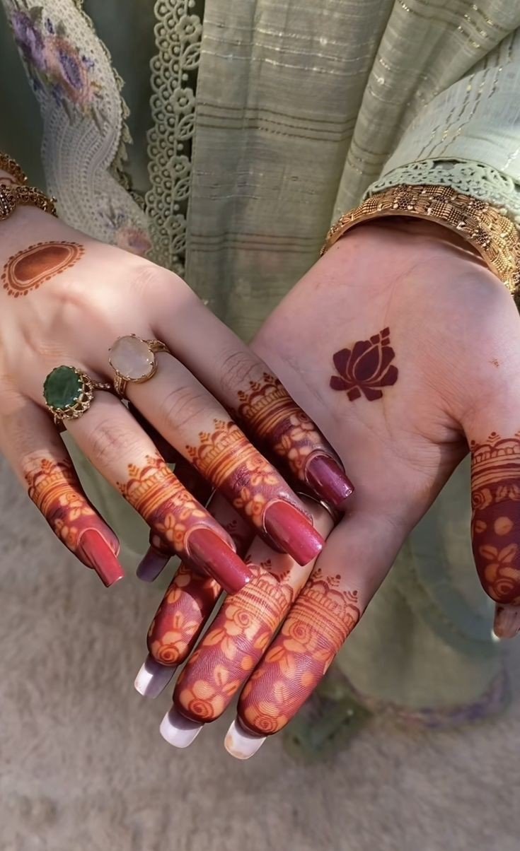 13 back hand mehndi design