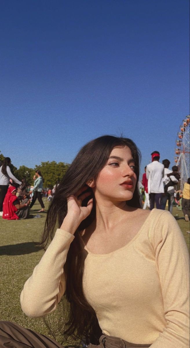 Cute College Girl DP