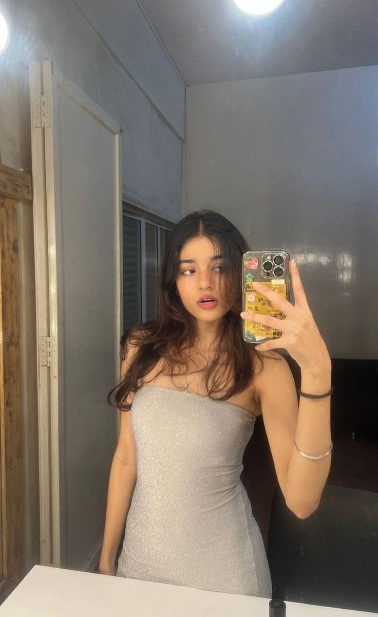 Cute Love Girl Photo