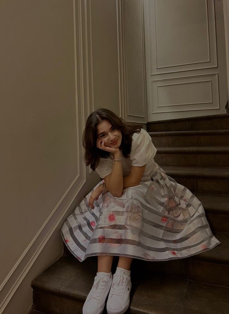 Instagram Model Girl DP