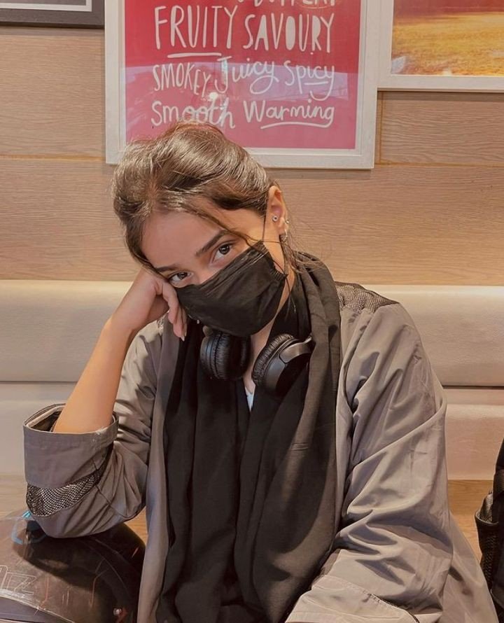 aesthetic dp for girls attitude