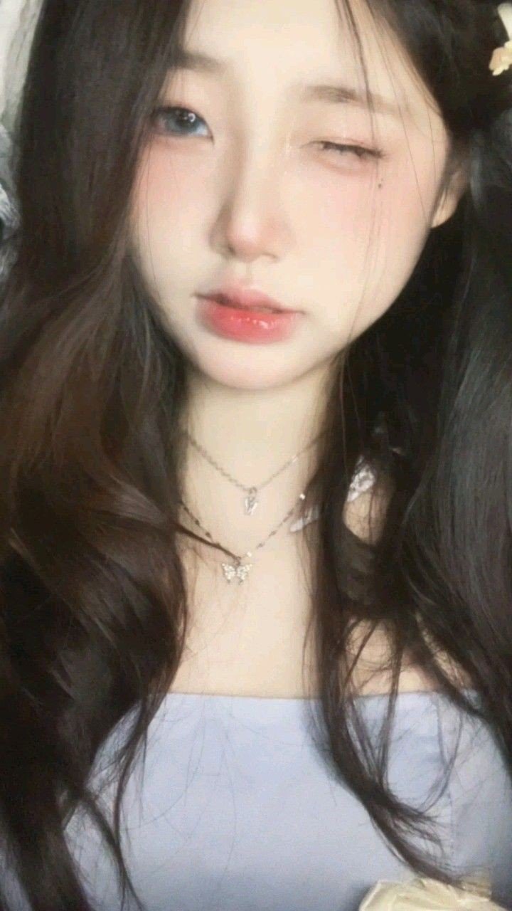aesthetic korean girl dp