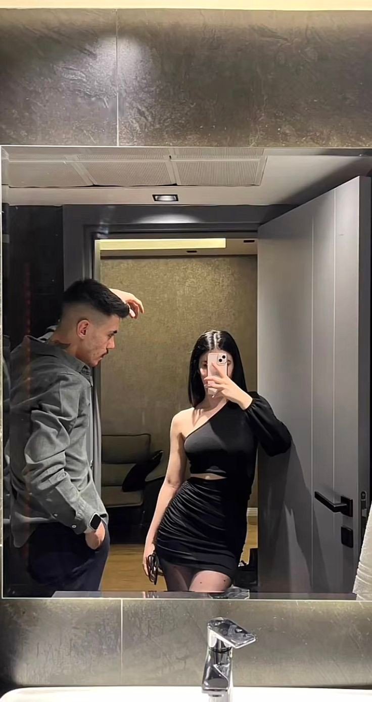 anime couple dp for instagram kiss