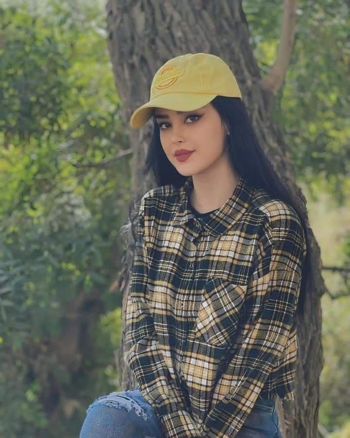 attitude girl anime dp for instagram