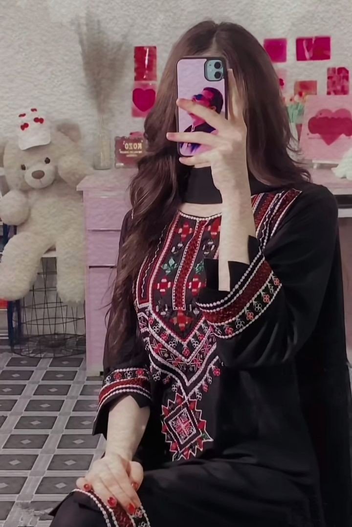 attitude girls dp aesthetic