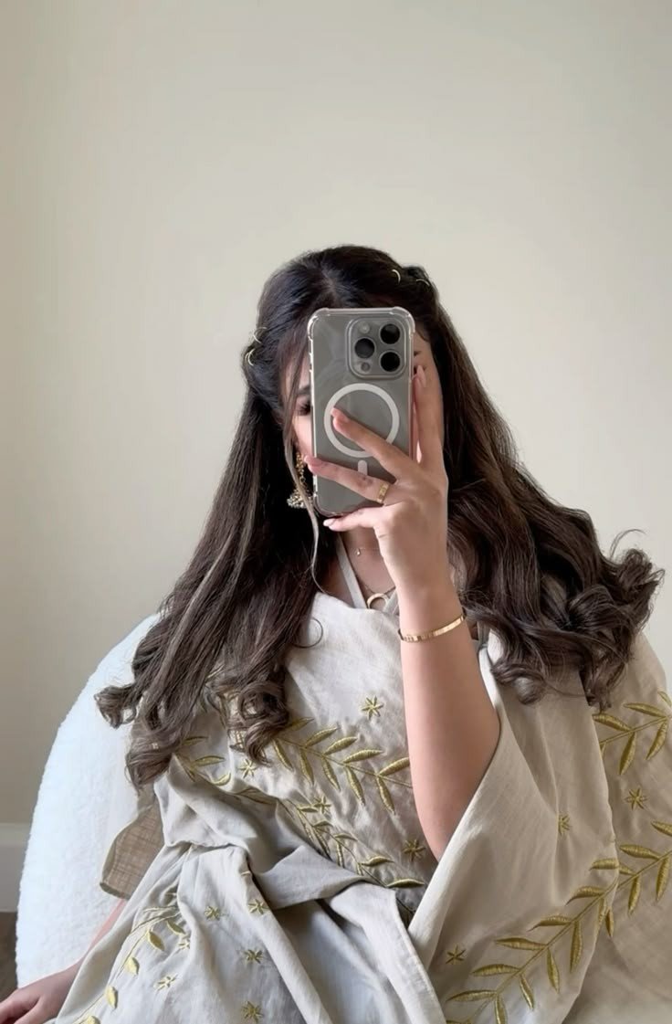 awesome mysterious girl dp