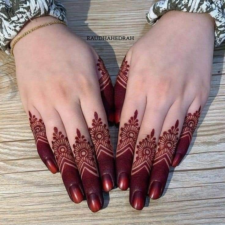 back hand mehndi design