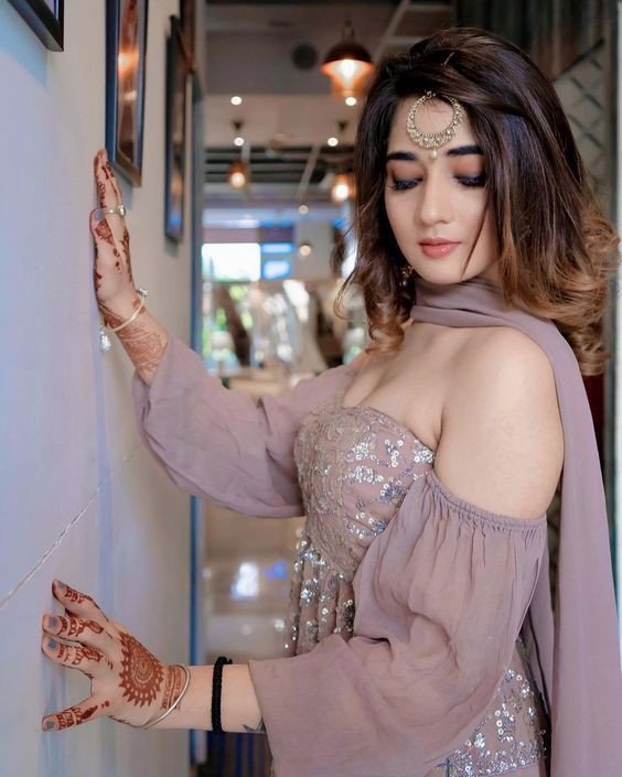 bad attitude girl dp