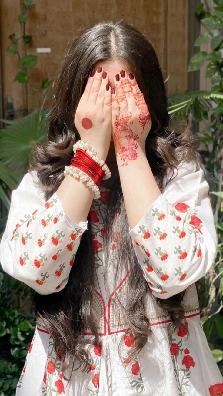 beautiful attitude girls dp