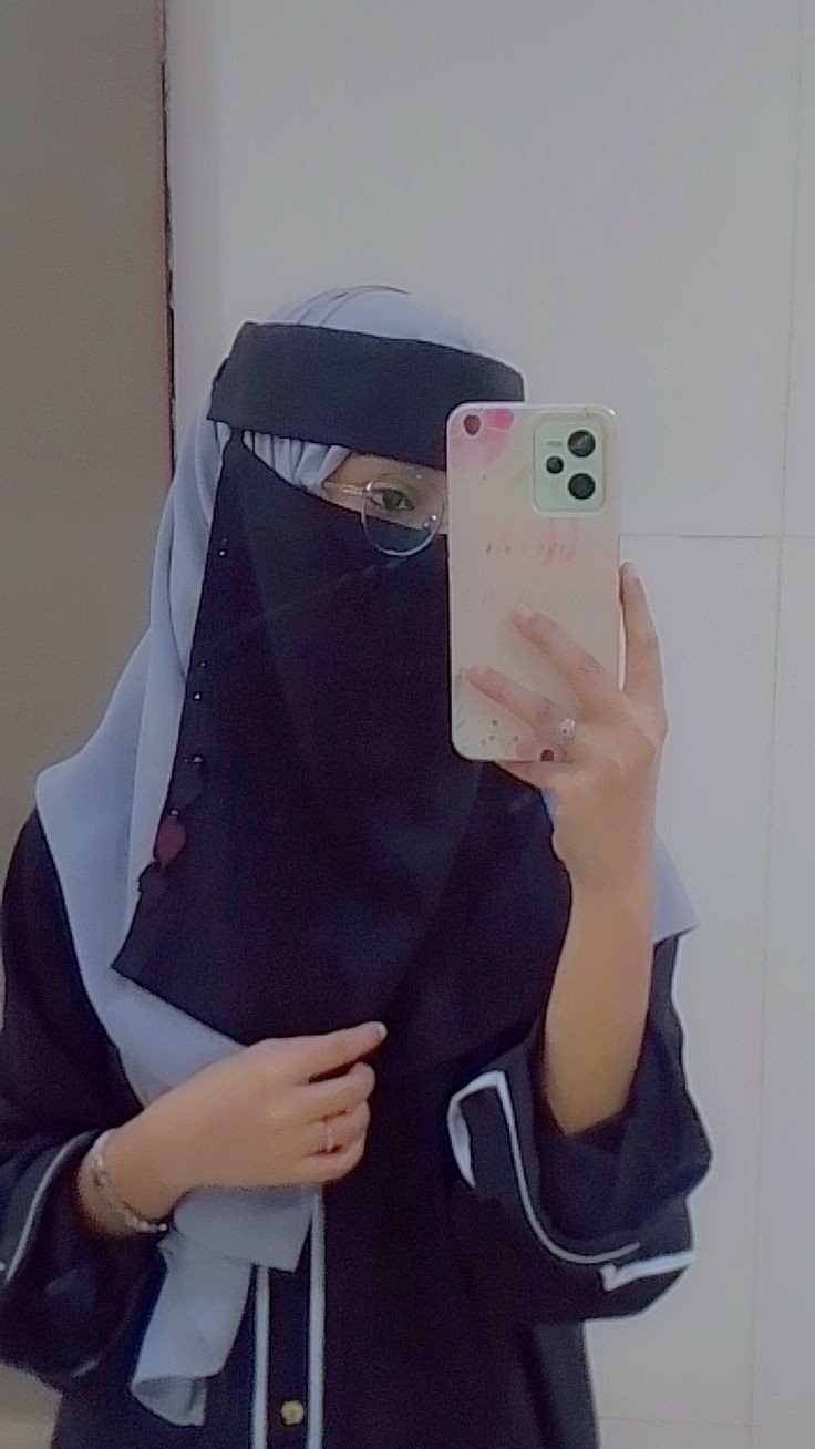 beautiful girl photo dp instagram muslim