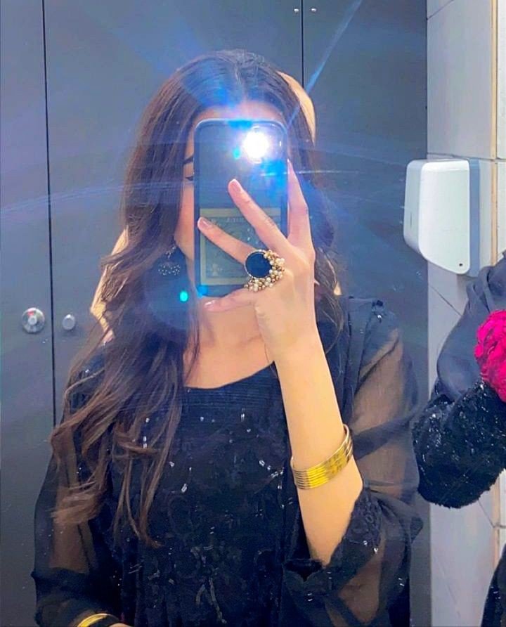 best dp for whatsapp for girls stylish attitude