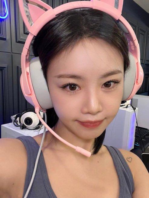 best friend korean girl pic