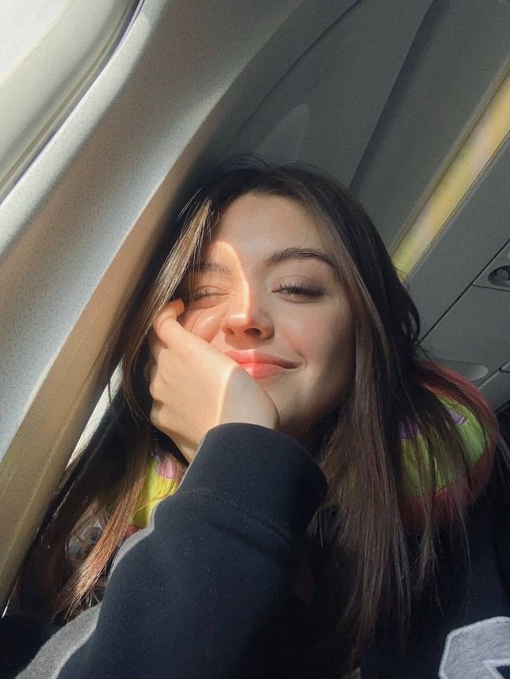 cute girl photo dp instagram hide face