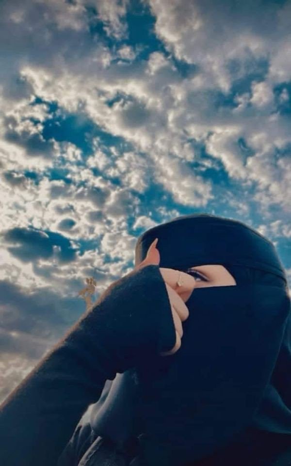 cute hijab girl dp for instagram