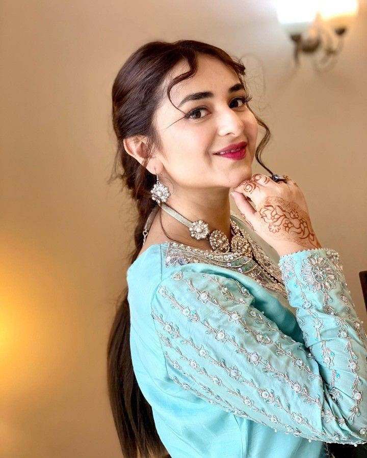 dpz hidden face attitude instagram dp for girls