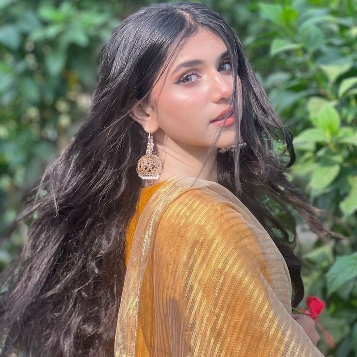 girl photo dp instagram attitude