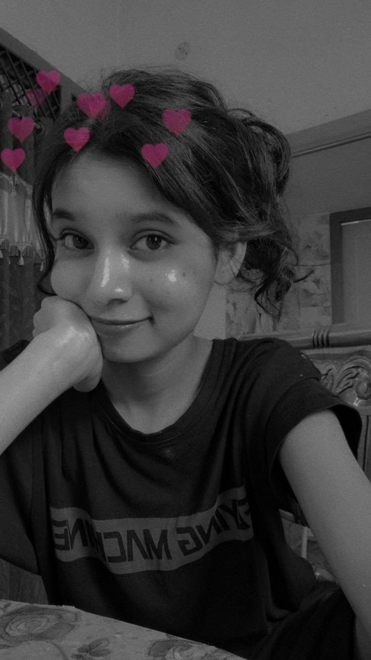 hide face girl pic age 14