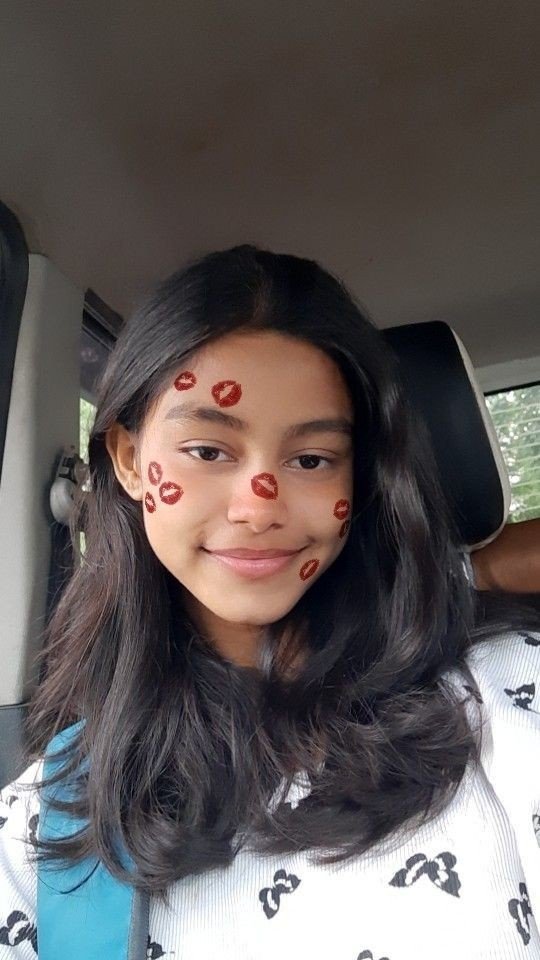 indian student real simple girl image