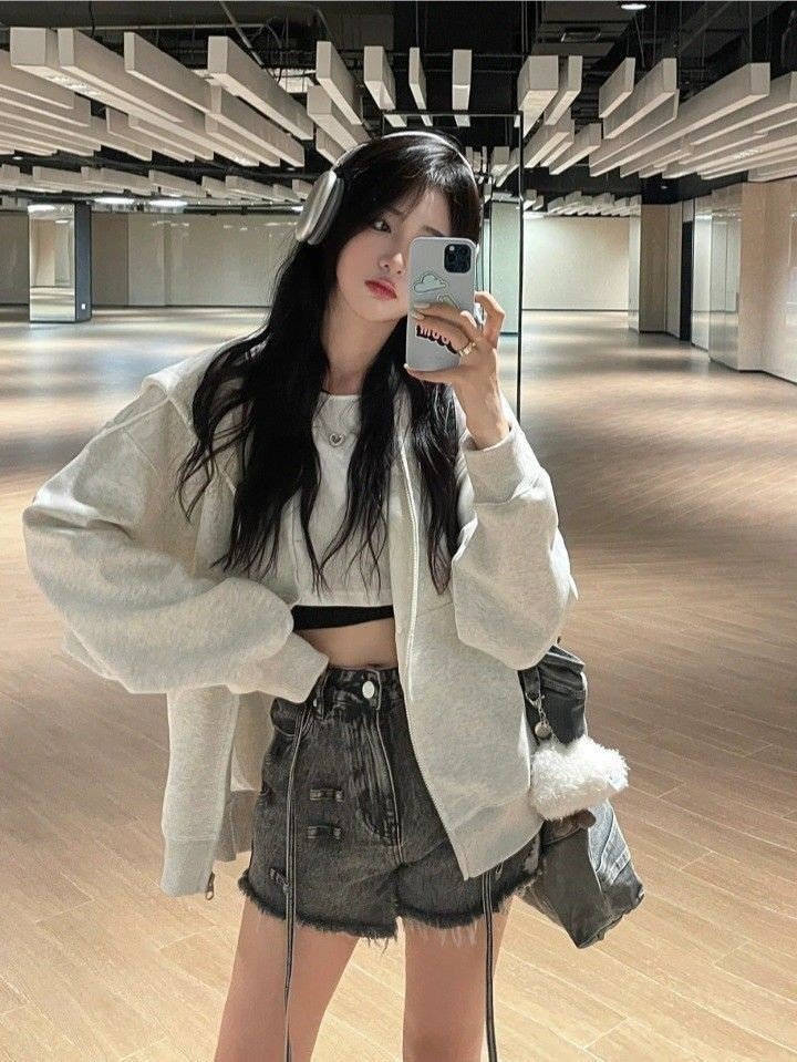 korean girl dp black dress