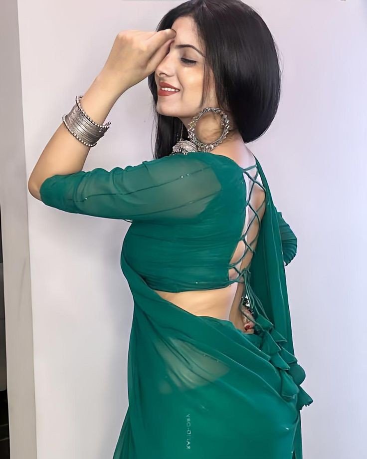 ladki ka dp achcha sa