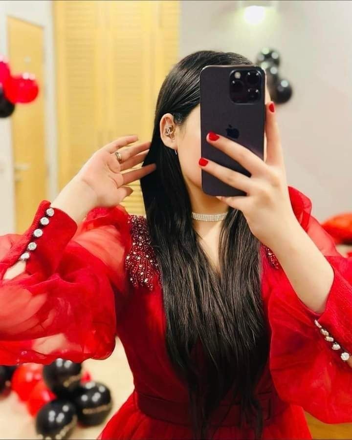 mirror pic for girls dp attitude