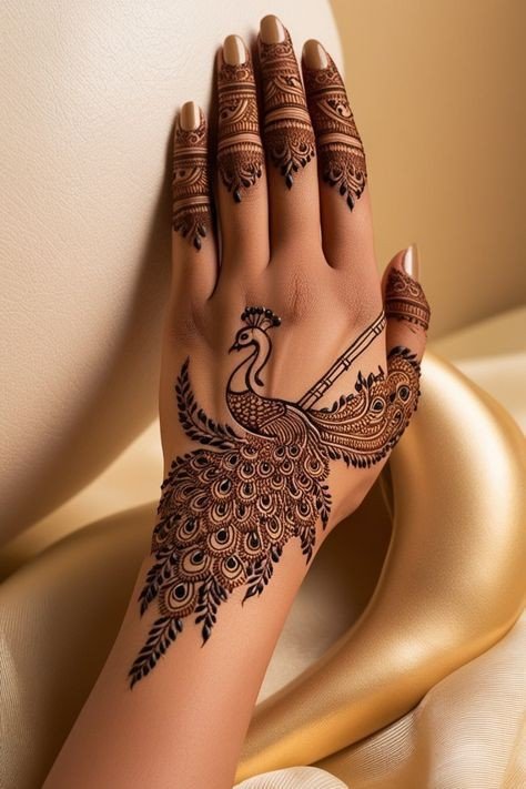 new stylish back hand mehndi design