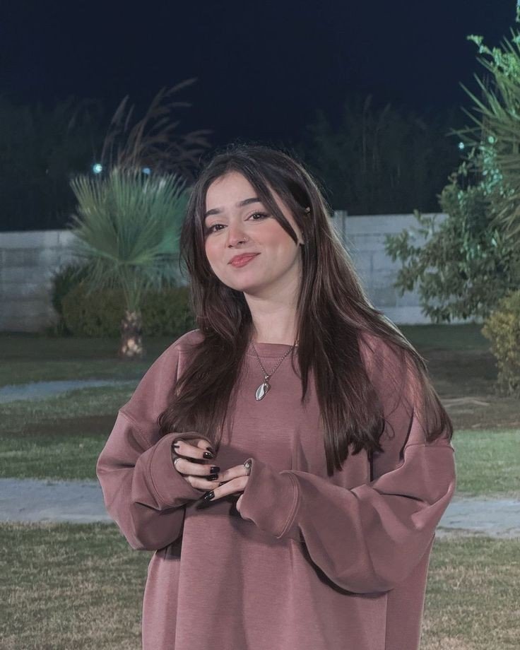 real cute simple girl pic