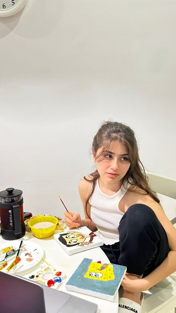 single girl dp cartoon for instagram in english