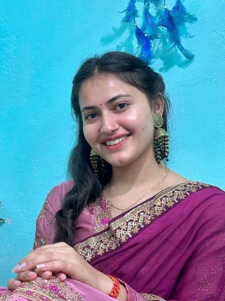 single girl dp cartoon for instagram in english