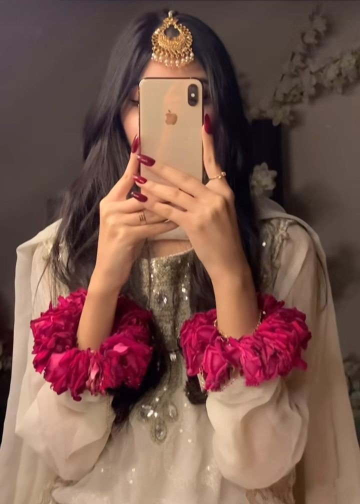 stylish attitude girls dp for instagram