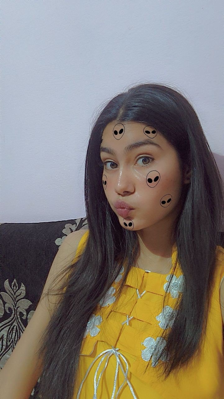 whatsapp dp real simple girl image